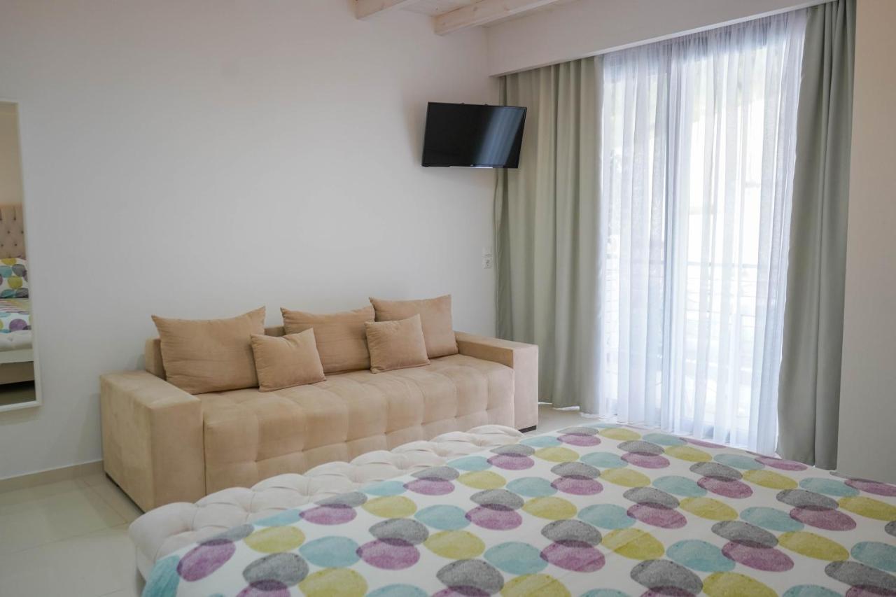 Liberte Maisonettes Parga Bagian luar foto